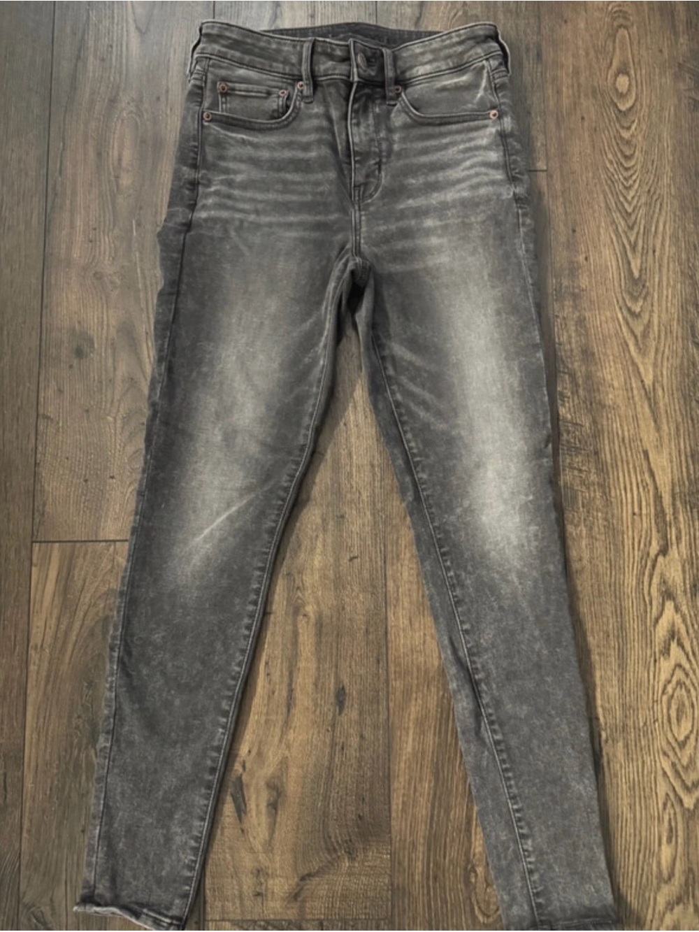 American Eagle Outfitters Gray Washed Skinny Jeans